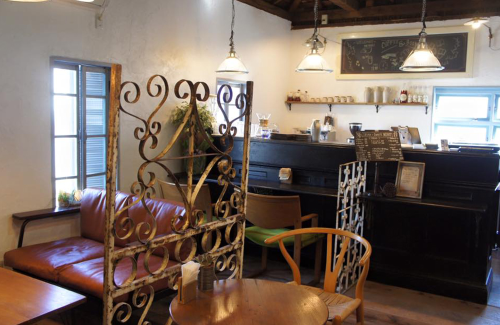 アンティーク＆カフェロット